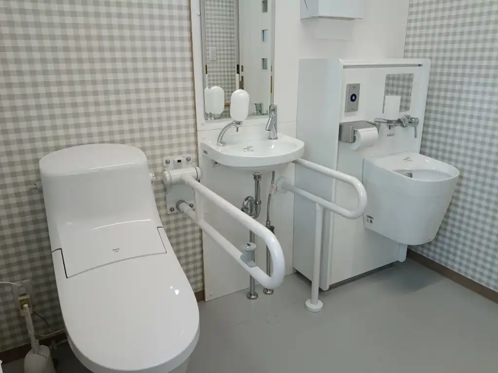 オストメイト対応トイレ２